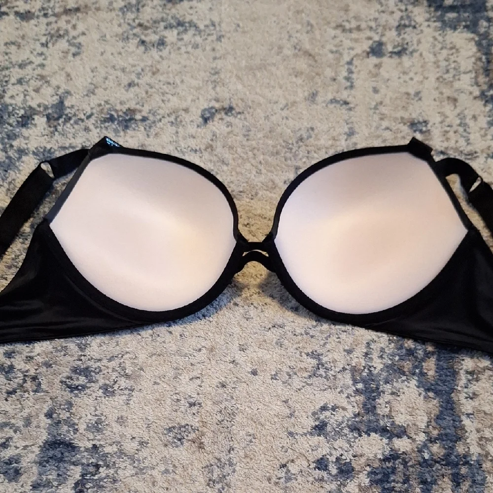 Victorias Secret go bold